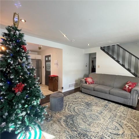 178 Marilyn Drive, Grand Island, NY 14072