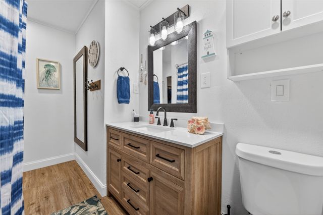500 S Pecan Creek Trail, Valley View, TX 76272