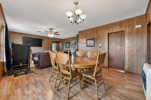500 S Pecan Creek Trail, Valley View, TX 76272