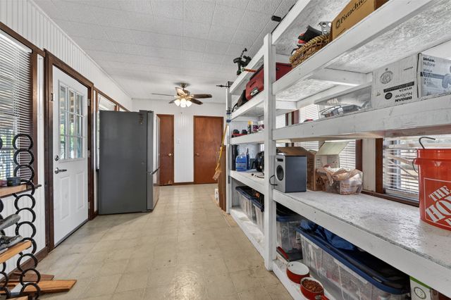 500 S Pecan Creek Trail, Valley View, TX 76272
