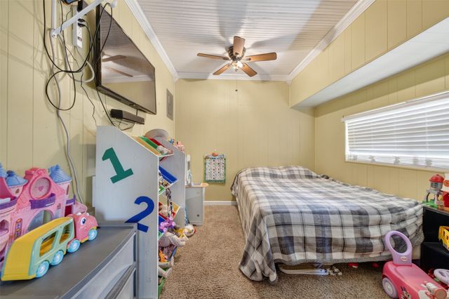 500 S Pecan Creek Trail, Valley View, TX 76272