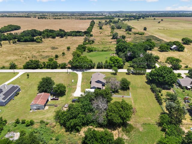 500 S Pecan Creek Trail, Valley View, TX 76272