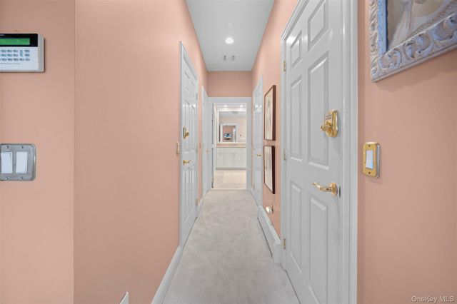 333 E Overlook, Port Washington, NY 11050