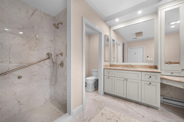 333 E Overlook, Port Washington, NY 11050