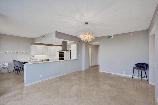 20355 NE 34th Court 2725, Aventura, FL 33180