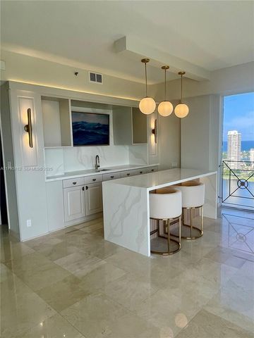 20355 NE 34th Court 2725, Aventura, FL 33180
