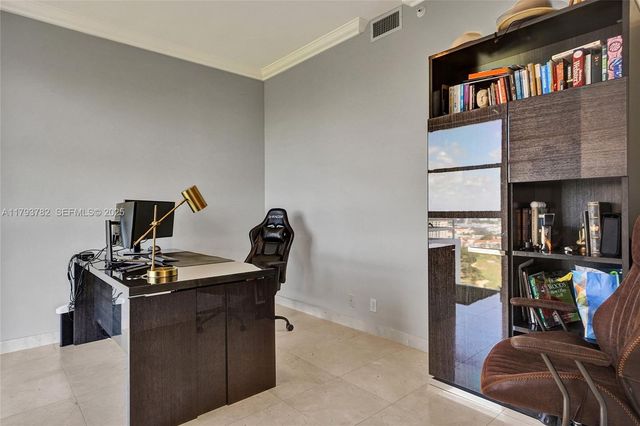 20355 NE 34th Court 2725, Aventura, FL 33180