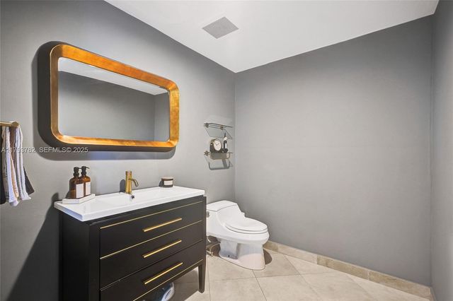 20355 NE 34th Court 2725, Aventura, FL 33180