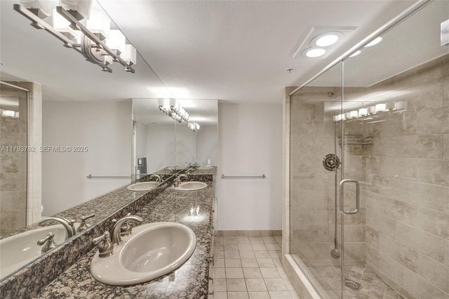 20355 NE 34th Court 2725, Aventura, FL 33180