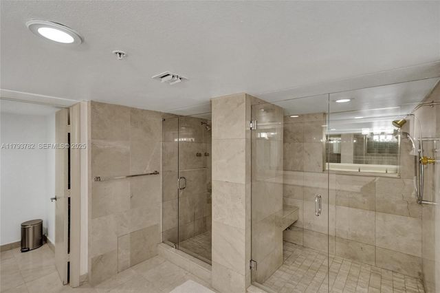 20355 NE 34th Court 2725, Aventura, FL 33180