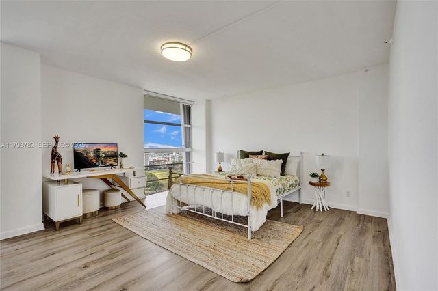 20355 NE 34th Court 2725, Aventura, FL 33180