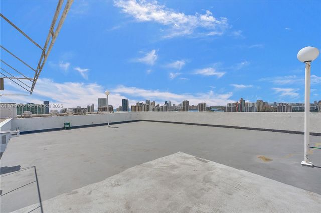 20355 NE 34th Court 2725, Aventura, FL 33180