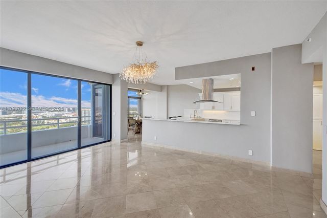 20355 NE 34th Court 2725, Aventura, FL 33180