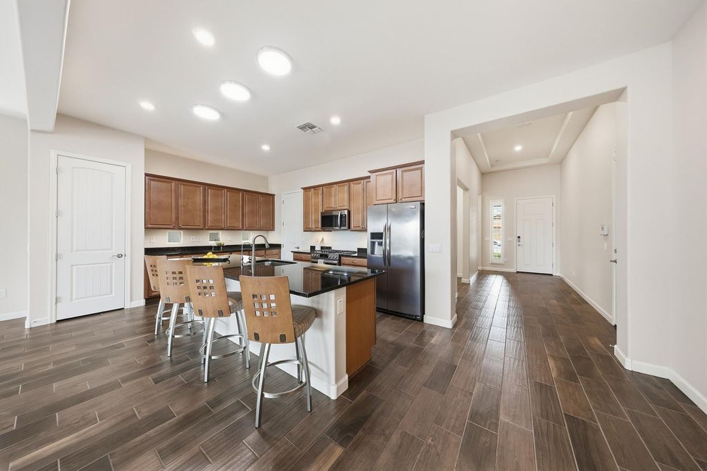 4897 N 207th Lane, Buckeye, AZ 85396
