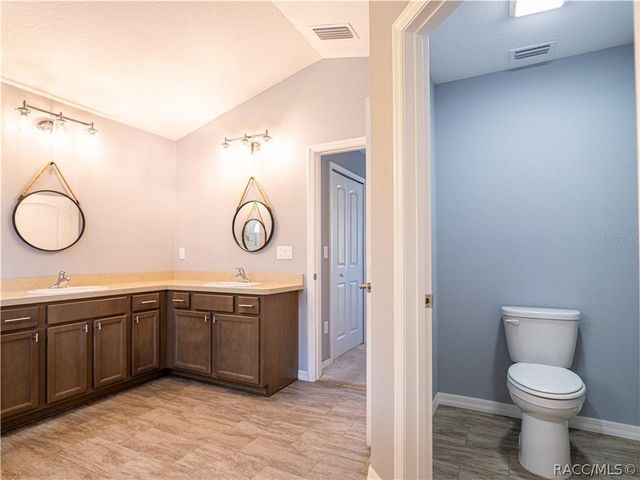 10688 SW 129th Terrace Road, Dunnellon, FL 34432