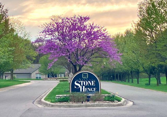 2593 Bluestone Circle, Kalamazoo, MI 49009