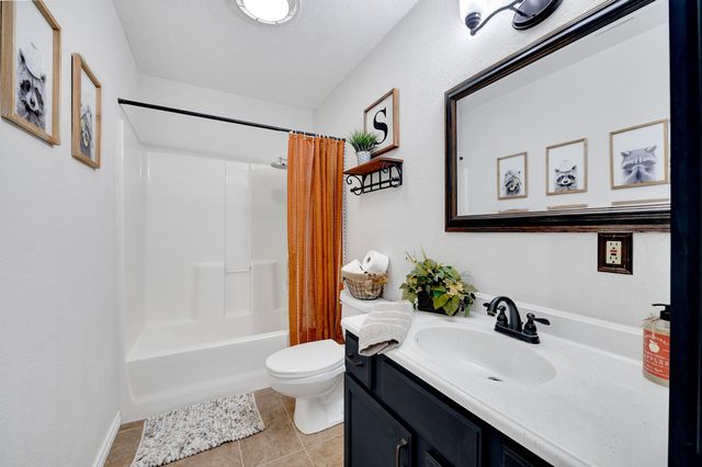 21219 Horse Shoe Drive, Manvel, TX 77578