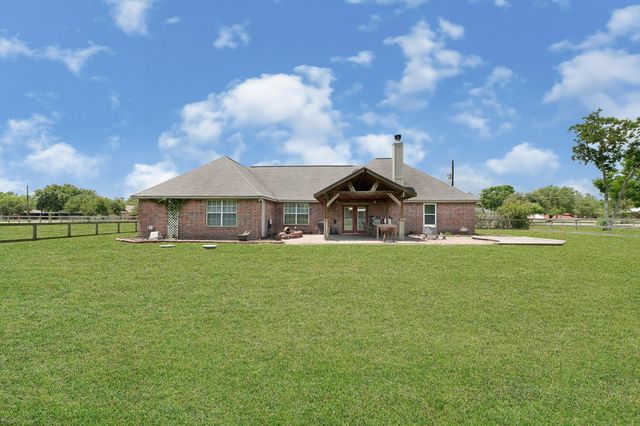 21219 Horse Shoe Drive, Manvel, TX 77578