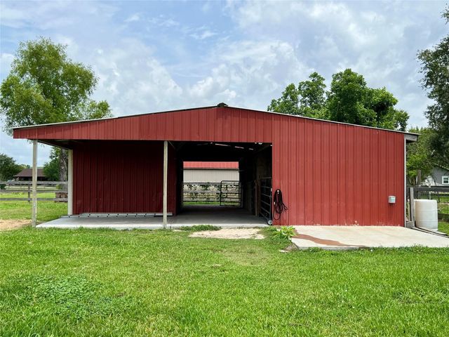 21219 Horse Shoe Drive, Manvel, TX 77578