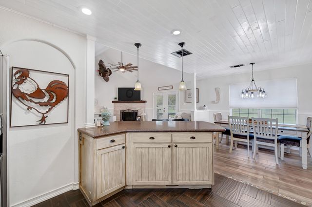 21219 Horse Shoe Drive, Manvel, TX 77578