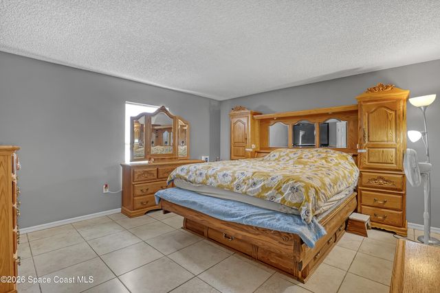 938 Jettie Street NE, Palm Bay, FL 32907