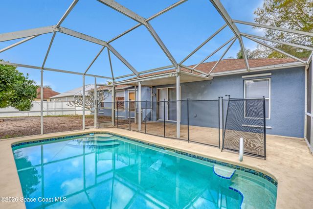 938 Jettie Street NE, Palm Bay, FL 32907