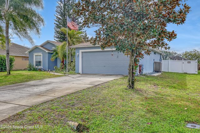 938 Jettie Street NE, Palm Bay, FL 32907