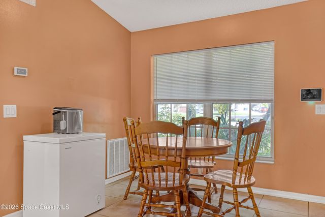 938 Jettie Street NE, Palm Bay, FL 32907