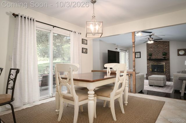 25523 Hunt Club Boulevard, Farmington Hills, MI 48335