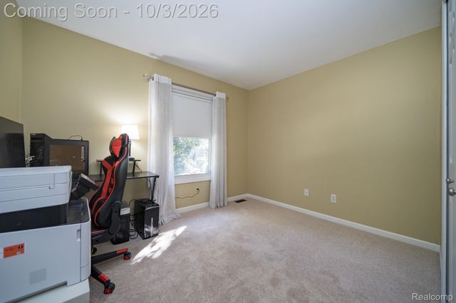 25523 Hunt Club Boulevard, Farmington Hills, MI 48335