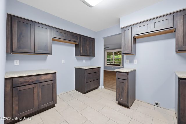 1540 Sims Valley Rd, Lawrenceburg, KY 40342