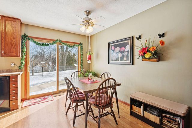 5832 Rhode Island Avenue N, Crystal, MN 55428