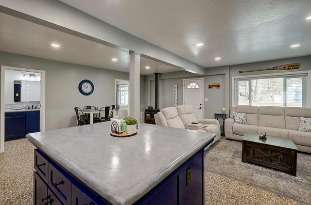 41930 Buckeye Lane, Shaver Lake, CA 93664