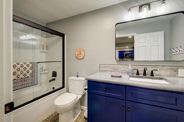 41930 Buckeye Lane, Shaver Lake, CA 93664