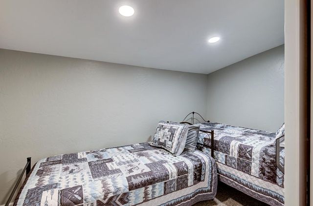 41930 Buckeye Lane, Shaver Lake, CA 93664