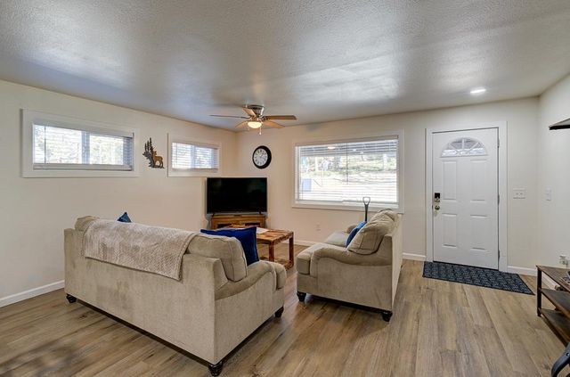 41930 Buckeye Lane, Shaver Lake, CA 93664