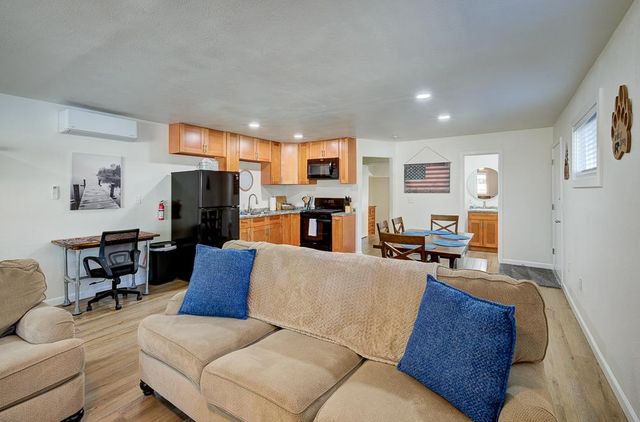 41930 Buckeye Lane, Shaver Lake, CA 93664