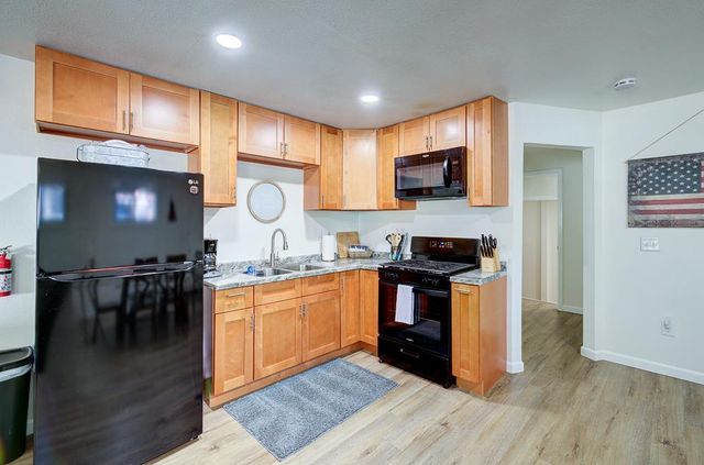 41930 Buckeye Lane, Shaver Lake, CA 93664