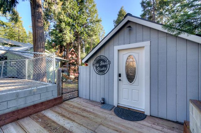 41930 Buckeye Lane, Shaver Lake, CA 93664