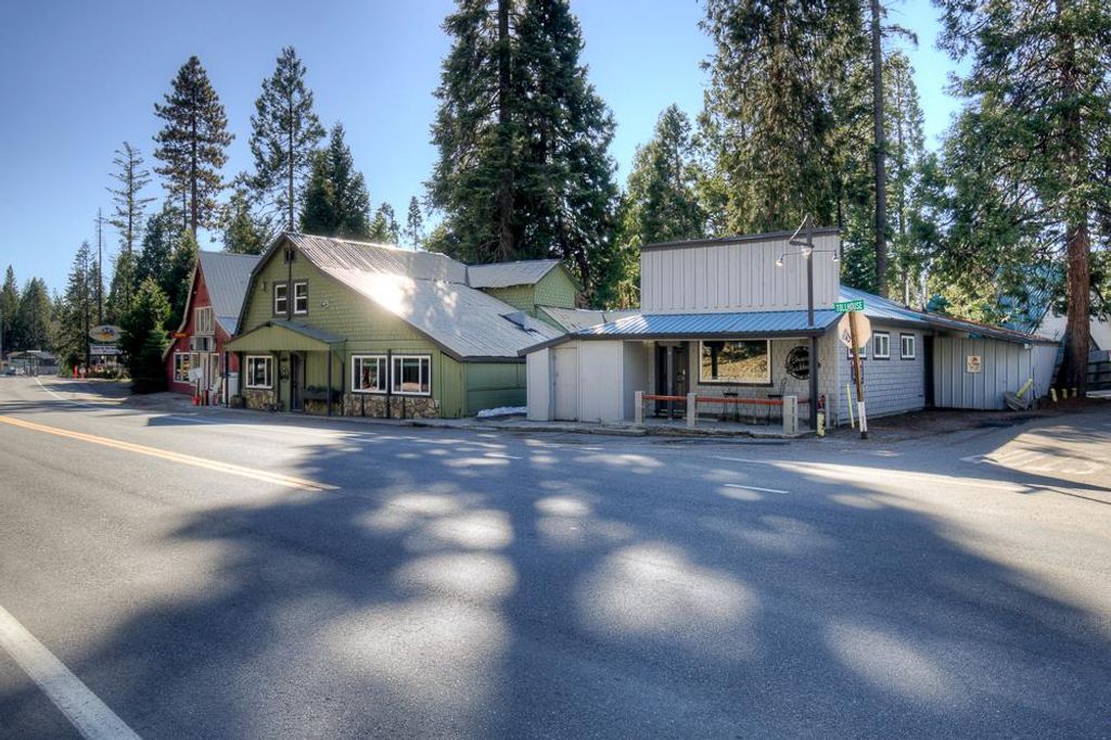 41930 Buckeye Lane, Shaver Lake, CA 93664
