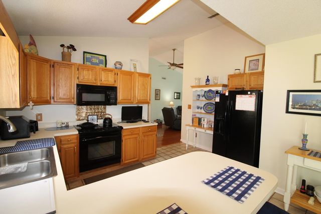 311 Troon Ln., Myrtle Beach, SC 29588