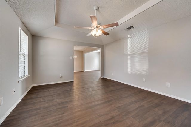 1122 Rogers Lane, Duncanville, TX 75137