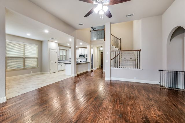 1137 Cardinal Ridge Road, Burleson, TX 76028