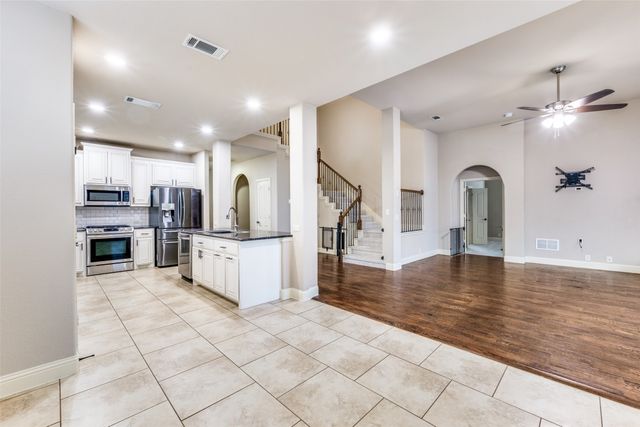 1137 Cardinal Ridge Road, Burleson, TX 76028