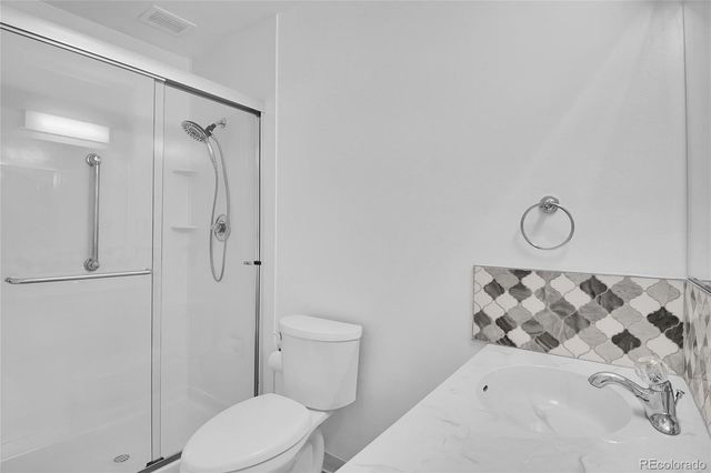 9655 E Center Ave 9D, Denver, CO 80247