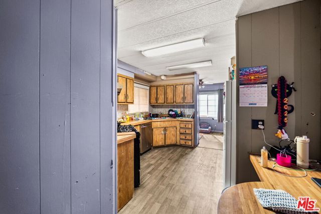 4120 La Mesa Road, Phelan, CA 92371