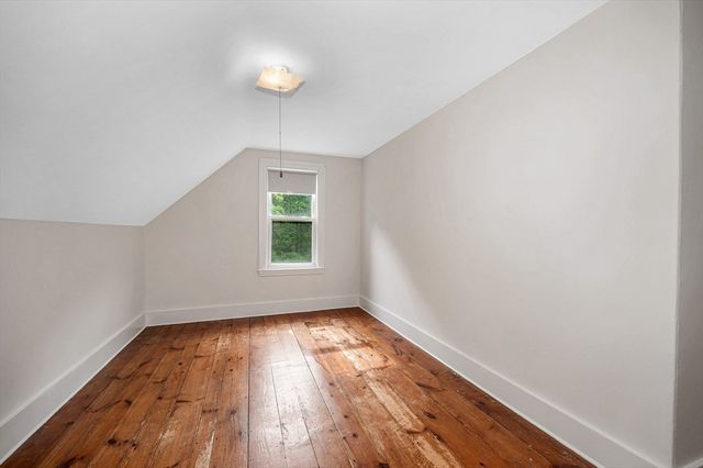 395 Kingsbury Ave, Haverhill, MA 01835