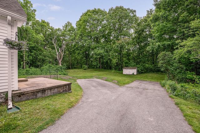 395 Kingsbury Ave, Haverhill, MA 01835