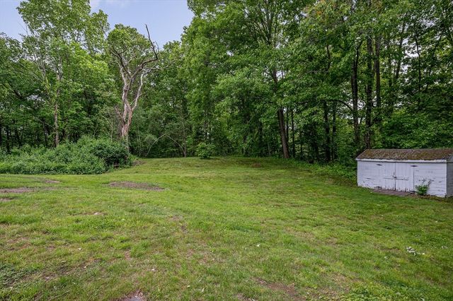 395 Kingsbury Ave, Haverhill, MA 01835