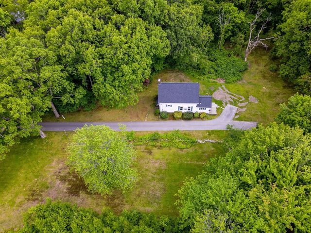 395 Kingsbury Ave, Haverhill, MA 01835